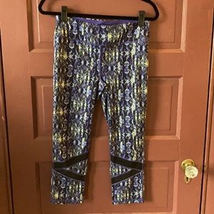 GAIAM®️ Ladies Workout Capris